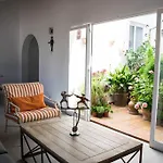 Alexia Complex 2br 9min To Sea 5min To Town At1833