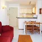 Alexia Complex 2br 9min To Sea 5min To Town At1833