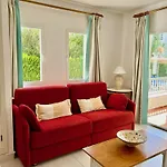 Alexia Complex 2br 9min To Sea 5min To Town At1833