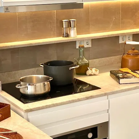 Alexia Complex 2br 9min To Sea 5min To Town At1833 아파트 *