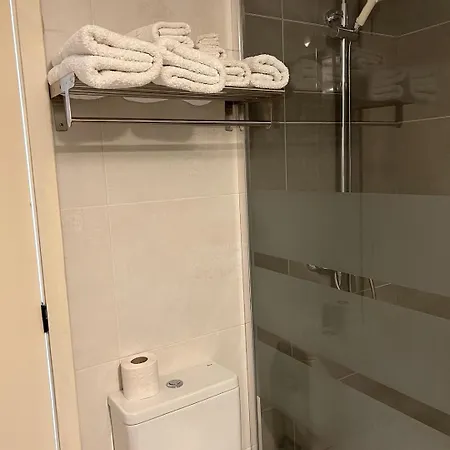 Alexia Complex 2br 9min To Sea 5min To Town At1833