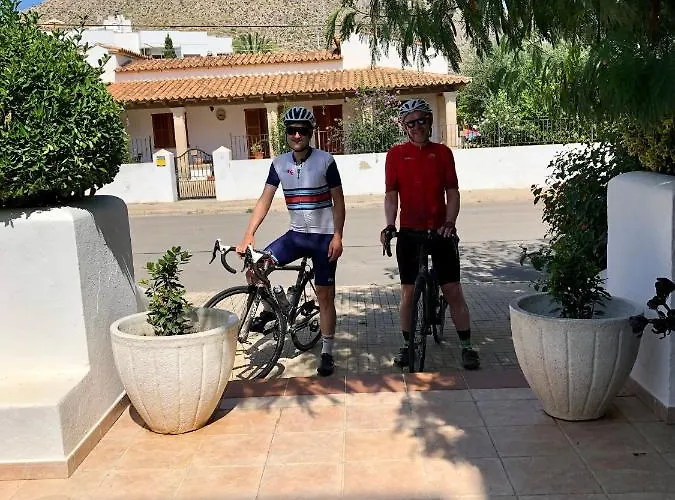 Alexia Complex 2br 9min To Sea 5min To Town At1833