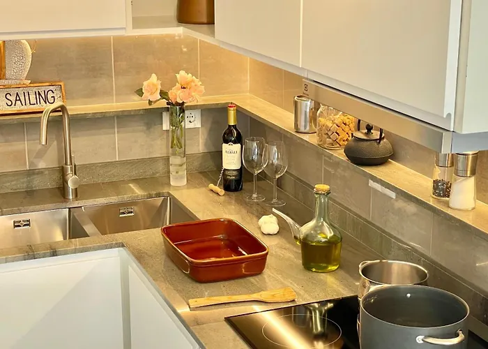 Alexia Complex 2br 9min To Sea 5min To Town At1833 * Порт-де-Польєнса