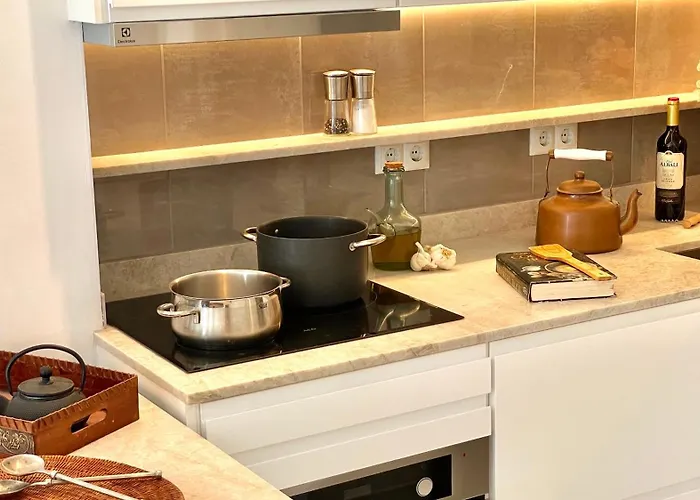 Alexia Complex 2br 9min To Sea 5min To Town At1833 아파트 *