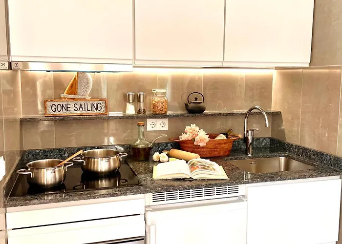 Alexia Complex 2br 9min To Sea 5min To Town At1833 * Порт-де-Польєнса