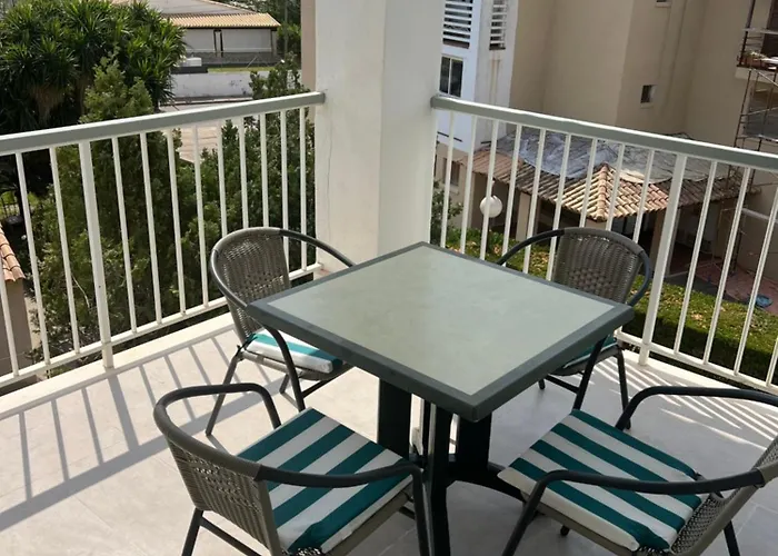 Alexia Complex 2br 9min To Sea 5min To Town At1833 아파트