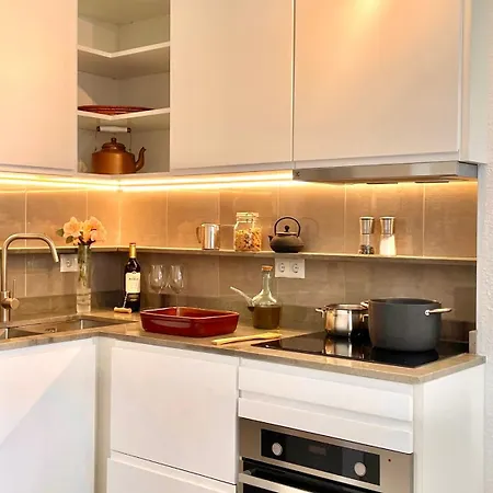 Apartament Alexia Complex 2br 9min To Sea 5min To Town At1833 *