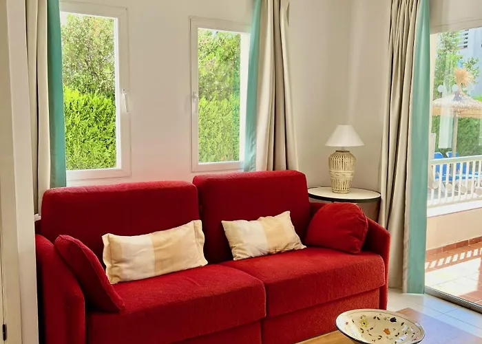 Alexia Complex 2br 9min To Sea 5min To Town At1833